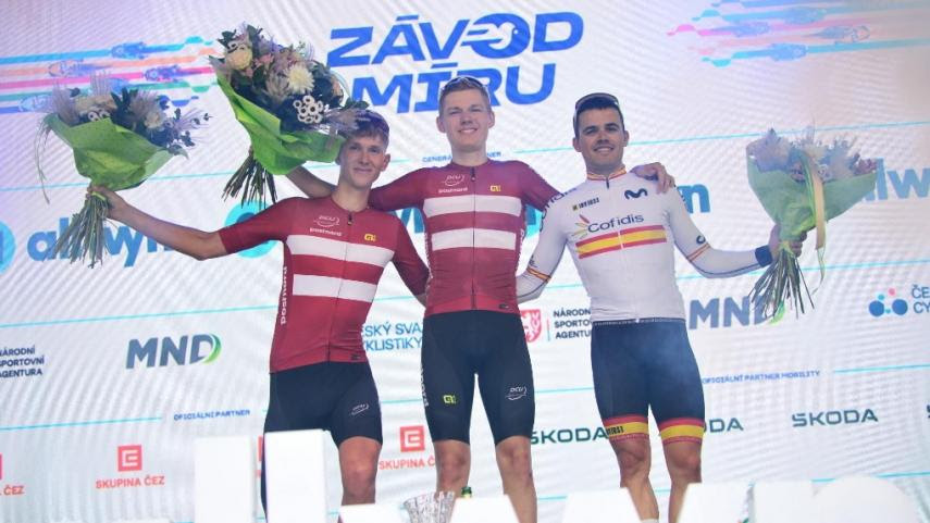 El Pelotón Pau Martí alcanza el liderato tras la 3ª etapa de la Carrera de la Paz RFEC Pau Martí Course de la Paix