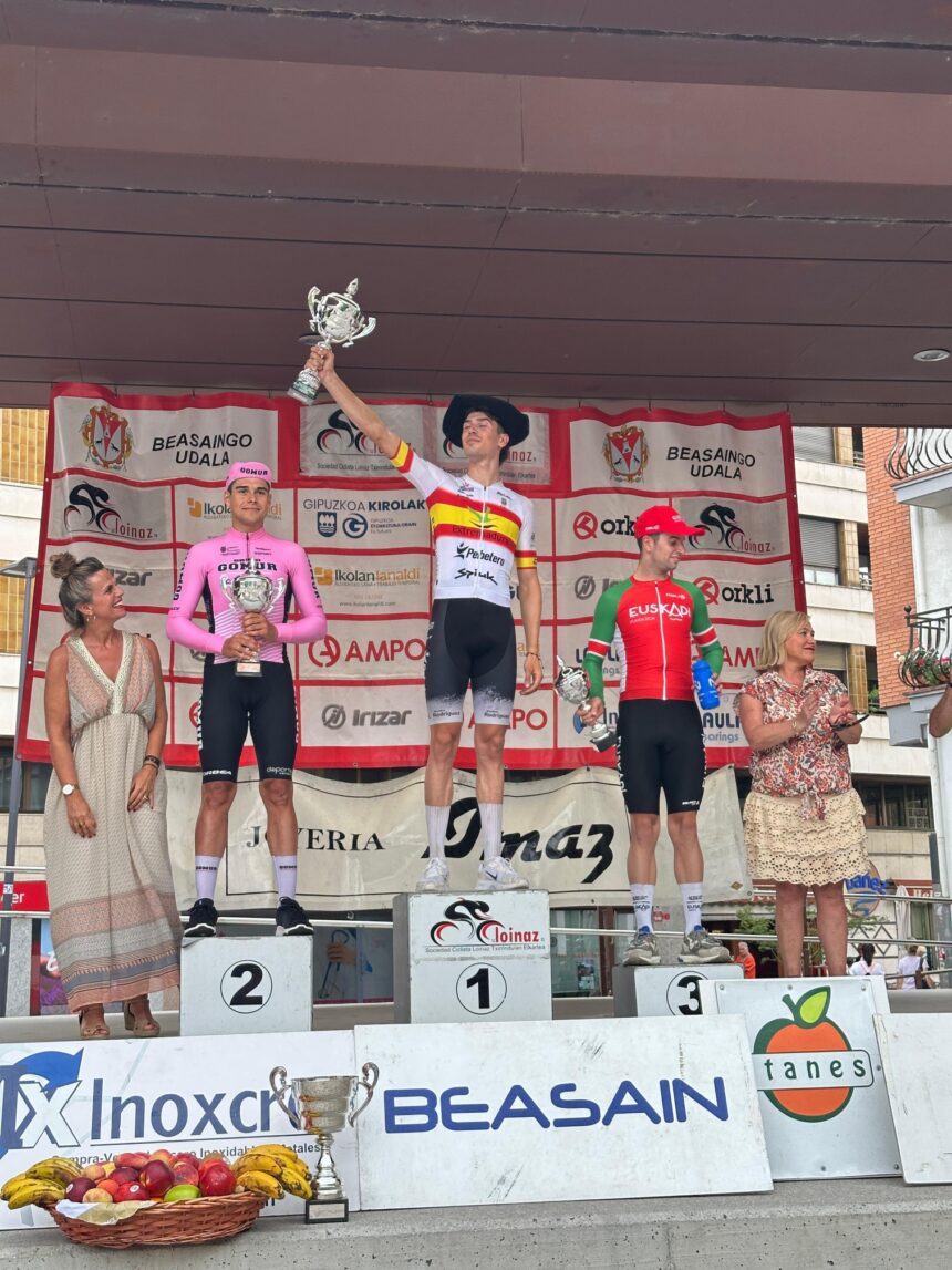 El Pelotón José María Martín (Extremadura Pebetero) estrena su maillot de Campeón de España élite en la Loinaz Proba José María Martín Extremadura Pebetero Loinaz Proba