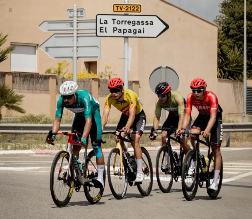 El Pelotón Top-5 de Christopher Morales (Controlpack) en Sant Jaume dels Domenys Top-5 de Christopher Morales (Controlpack) en Sant Jaume dels Domenys