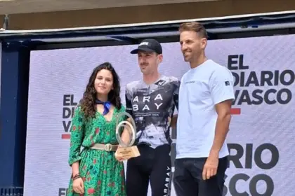 José María García (Illes Balears - Arabay) se lleva las Metas Volantes en la Klasika Ordizia 2025