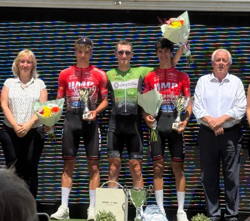 El Pelotón Suriñach (Huesca La Magia Renault) vence en Sant Jaume y es el nuevo líder de las Grandes Clásicas catalanas Guillem Suriñach Huesca La Magia Grans Classiques Sant Jaume