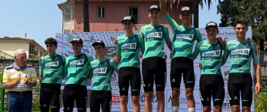 Equipo Finisher Hugo Tapiz Llodio