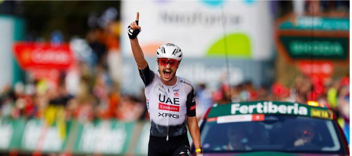 El Pelotón Jay Vine triunfa en Pal y Træen se viste de rojo en La Vuelta Jay Vine UAE Team La Vuelta