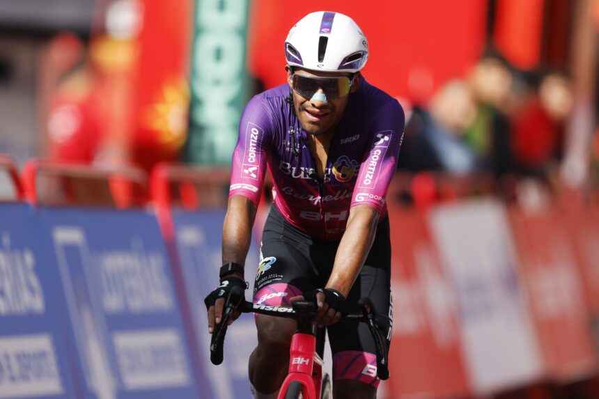 El Pelotón Sergio Chumil (Burgos Burpellet BH), entre los más fuertes en la alta montaña de La Vuelta Sergio Chumil Burgos Burpellet BH
