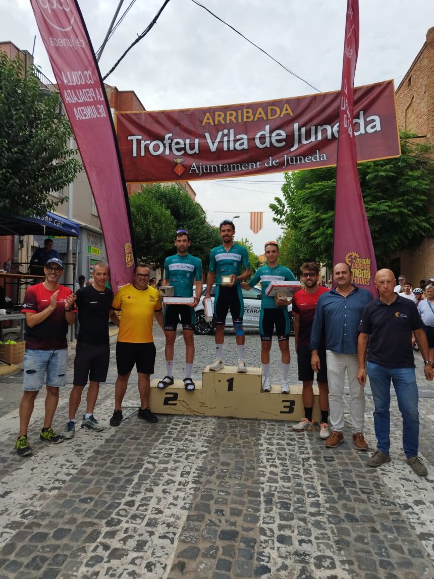 El Pelotón Triplete del Controlpack en el Trofeu Vila de Juneda Triplete del Controlpack en el Trofeu Vila de Juneda
