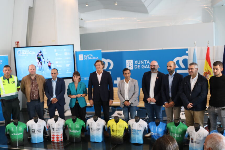 El Pelotón La Volta a Galicia vive su puesta de largo para afrontar su 23ª edición Presentación Volta Galicia 2025