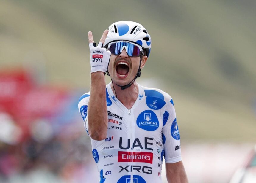 El Pelotón Vine repite triunfo y Vingegaard recupera el liderato de La Vuelta Jay Vine UAE Team La Vuelta