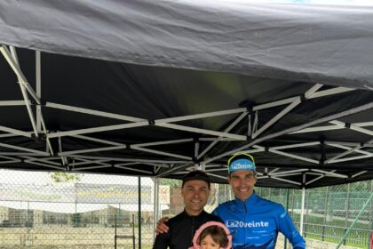 Marco Rodero y Jhonnatan Bernardo, primero y segundo en La20Veinte Cycling Race 2025 (Foto: @La20Veinte)