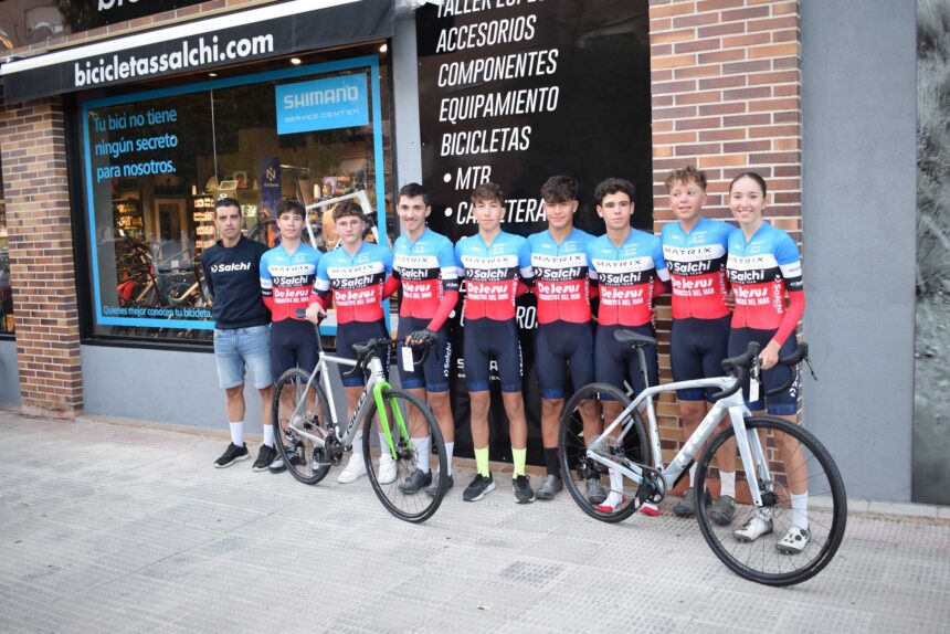 El Pelotón Presentado el equipo de ciclocrós Salchi - Hontoria - Matrix para la temporada 2025-26 salchi-presentación