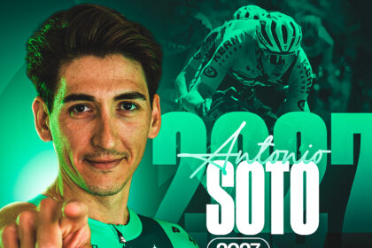 Antonio Soto amplía su contrato con el Equipo Kern Pharma