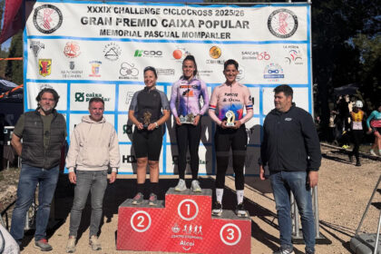 Podio femenino en Alcoi, con Sara Bonillo en lo más alto