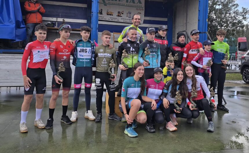 El Pelotón Aitor Hernández y Ainara Elbusto vuelven a mandar en Berriz El Pelotón Aitor Hernández y Ainara Elbusto vuelven a mandar en Berriz