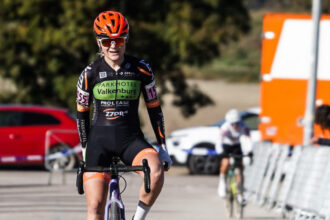 El Pelotón Gurb habla cántabro y neerlandés: Gonzalo Inguanzo y Larissa Hartog mandan