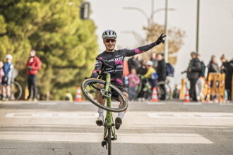 El Pelotón Celia Romo y Miguel Díaz son los protagonistas absolutos en Coslada