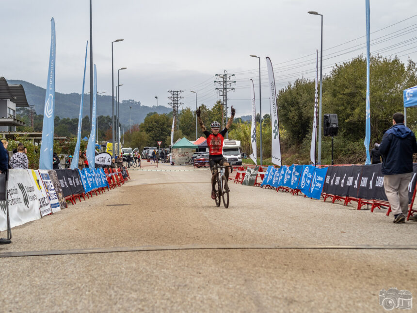 Miguel Rodríguez sumó su primer triunfo de la temporada.