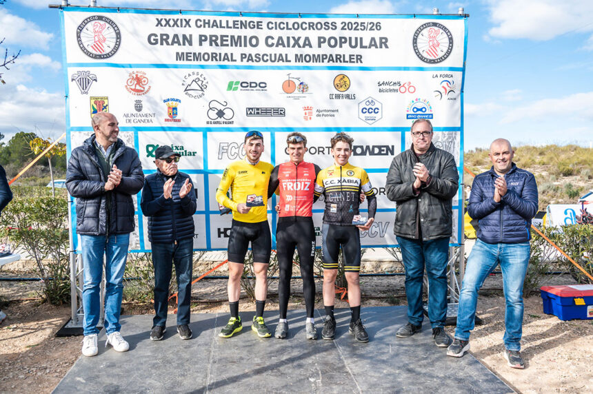 El Pelotón Raúl Mira y Sara Bonillo mandan de principio a fin en Castalla