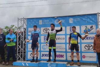 El Pelotón Anxo Carril se impone en un emocionante duelo a Samuel González con Sarela Conde dominando de principio a fin en Esmelle