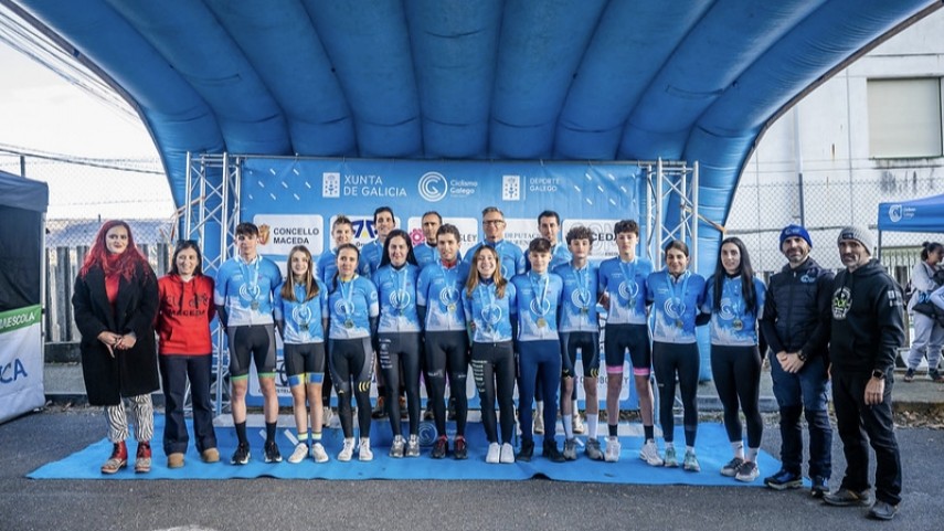 El Pelotón El Campeonato de Galicia de Ciclocrós en Maceda confirma el cambio de ciclo El Pelotón El Campeonato de Galicia de Ciclocrós en Maceda confirma el cambio de ciclo