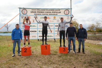 El Pelotón David Ivars manda en Carlet; Sara Bonillo resuelve un pulso precioso