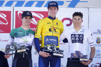 El Pelotón Luke Valenti (Equipo Cortizo) gana el Circuito del Guadiana y postula su candidatura a la Copa de España