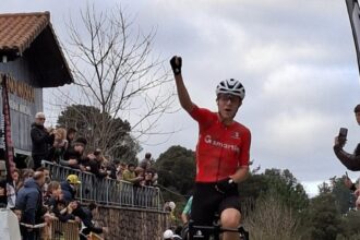 Unax Otegi vence en Ereño (Foto: @Mertxe_Beriain)