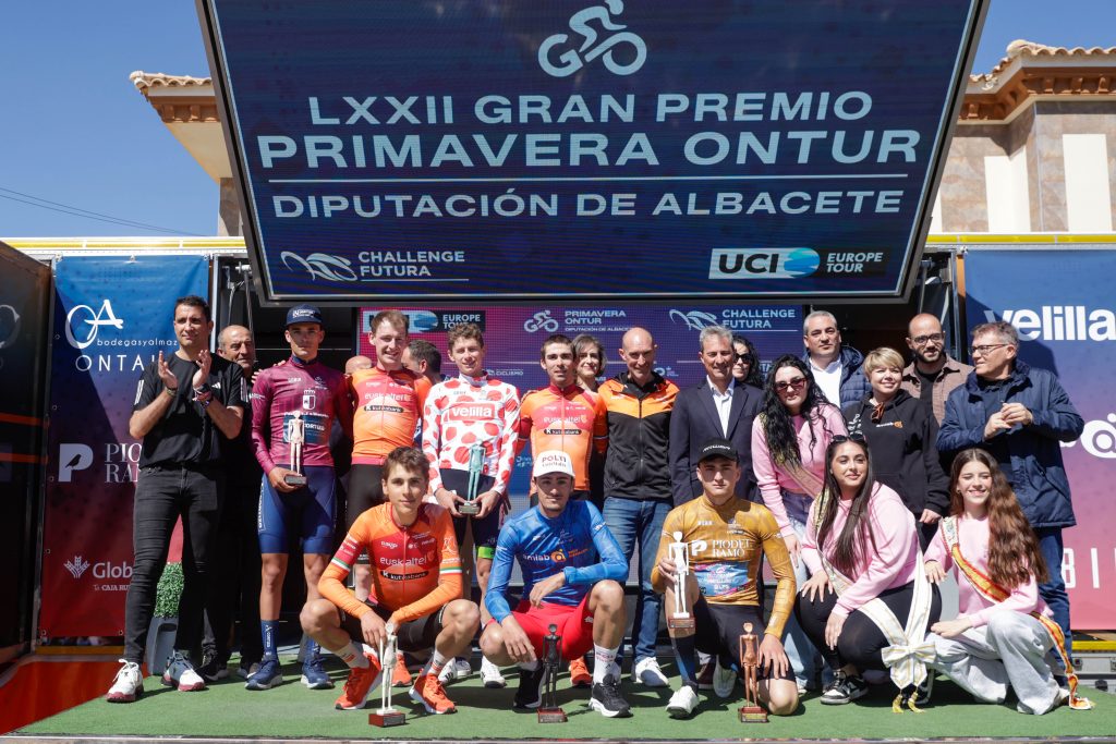 El Pelotón Doblete de Euskaltel Euskadi en el estreno profesional del Gran Premio Primavera de Ontur – Diputación de Albacete El Pelotón Doblete de Euskaltel Euskadi en el estreno profesional del Gran Premio Primavera de Ontur – Diputación de Albacete