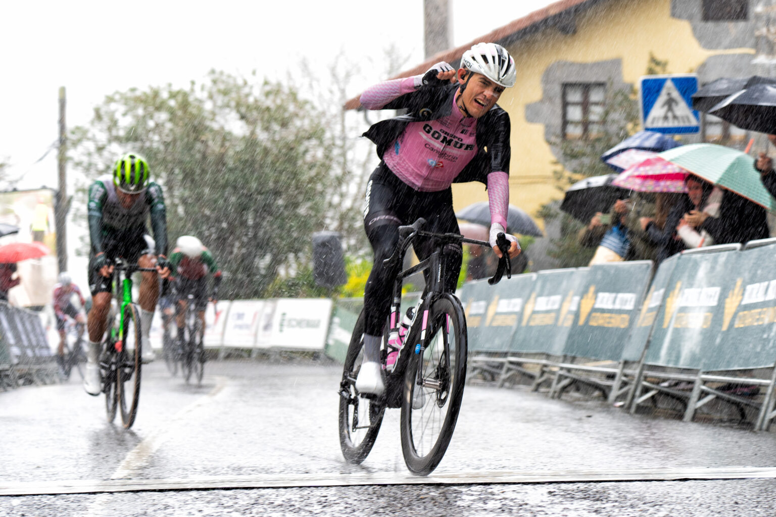 Óscar Vian gana la Aiztondo Klasikoa 2026 (Foto: Óscar Blanco)