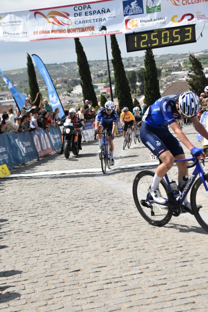 El Pelotón ALIMCO CAMPAGNOLO gana por equipos y roza el triunfo absoluto en el Gran Premio Montemayor ALIMCO CAMPAGNOLO GP Montemayor (2)