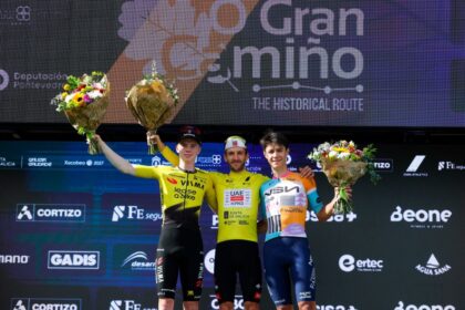 Adam Yates UAE Gran Camiño