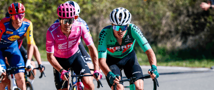 El Pelotón Competitivo Equipo Kern Pharma en el GP Indurain Urko Berrade Equipo Kern Pharma