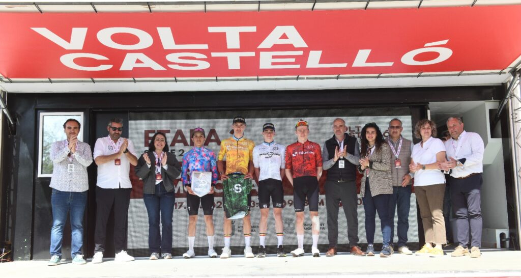 El Pelotón Jules Catil (Haute - Garonne) se impone en Moncofa superando el sterrato y Van Kerck