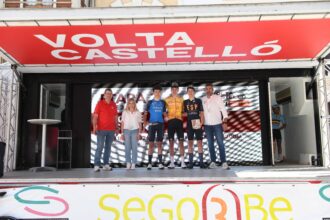 El Pelotón Luca Martínez, 2º en una última etapa de la Volta Castelló de Copa de las Naciones Júnior en la que Raúl López ha sido 3º de la general