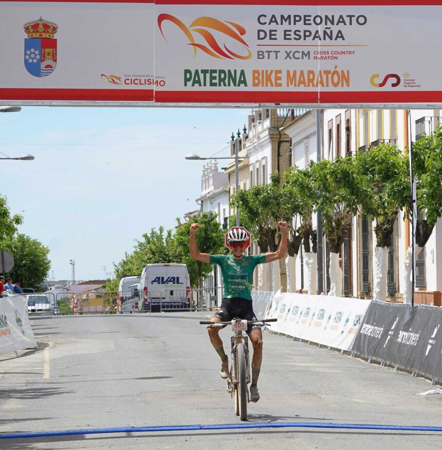 El Pelotón Natalia Fischer y María Reyes (Extremadura Ecopilas), campeonas de XCM 2026