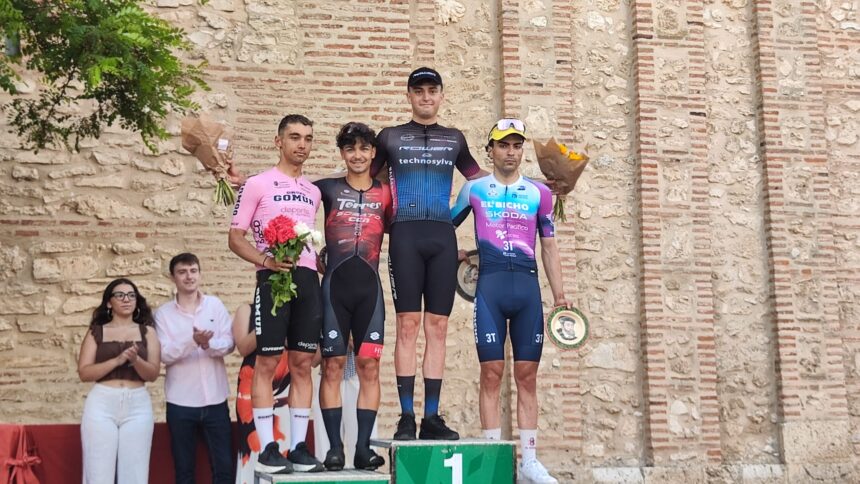 El Pelotón Gabriel Baptista (Technosylva-Rower) es el más fuerte de la fuga en GP Villa de Mojados Podio del GP Villa de Mojados 2026 con Baptista en lo más alto (Foto: Technosylva-Rower-Bembibre)