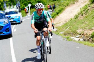 El Pelotón El Equipo Finisher demuestra coraje en Vuelta Navarra