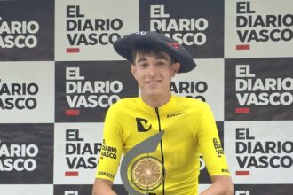 Luis Alberto Lajarín, ganador final de la Bidasoa Itzulia 2026 (Foto: @Mertxe_Beriain)