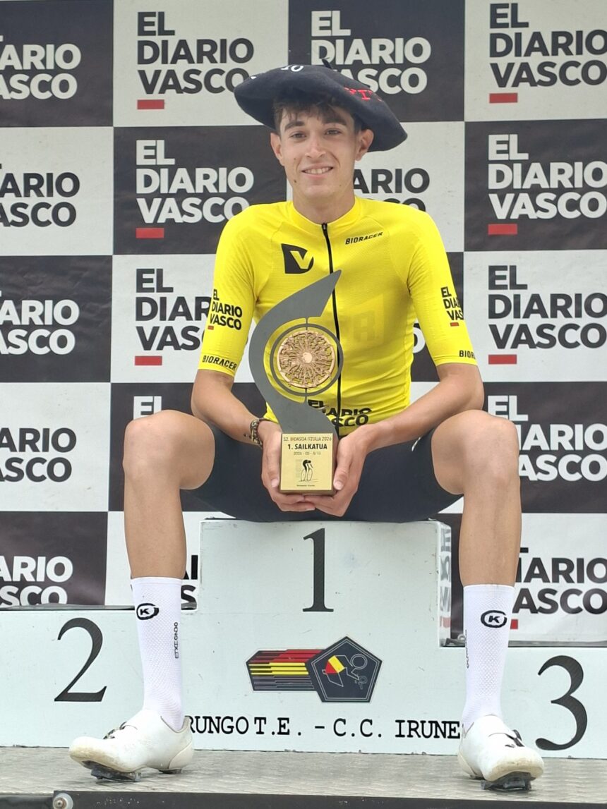 Luis Alberto Lajarín, ganador final de la Bidasoa Itzulia 2026 (Foto: @Mertxe_Beriain)