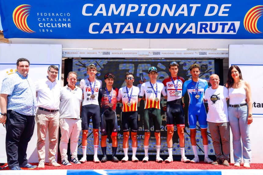 El Pelotón Caja Rural-Alea también domina el campeonato de Cataluña con doblete en la meta de Òdena Podio del Cto de Cataluña 2026 en Òdena (Foto: @ciclismecat)