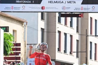 Diego Ruiz de Arcaute vence la 2ª etapa de Vuelta Navarra 2026 (Foto: @VueltaNavarra_)