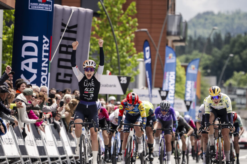 Wlodarczyk UAE Itzulia Women (c) Cxcling