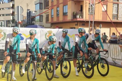 El Pelotón Buen arranque del Equipo Controlpack en el GP Vila-real