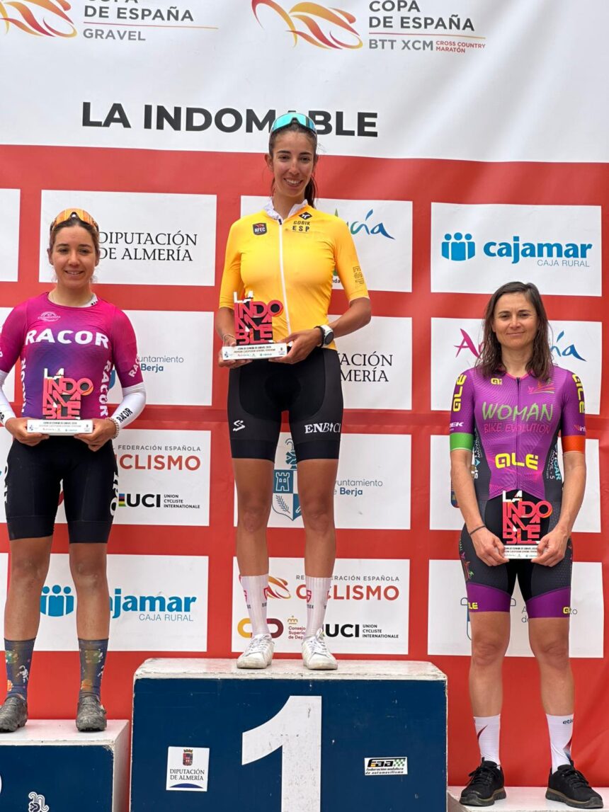 El Pelotón Sandra Alonso y José Manuel Cayuela vencen en La Indomable, prueba de la Copa de España de Gravel
