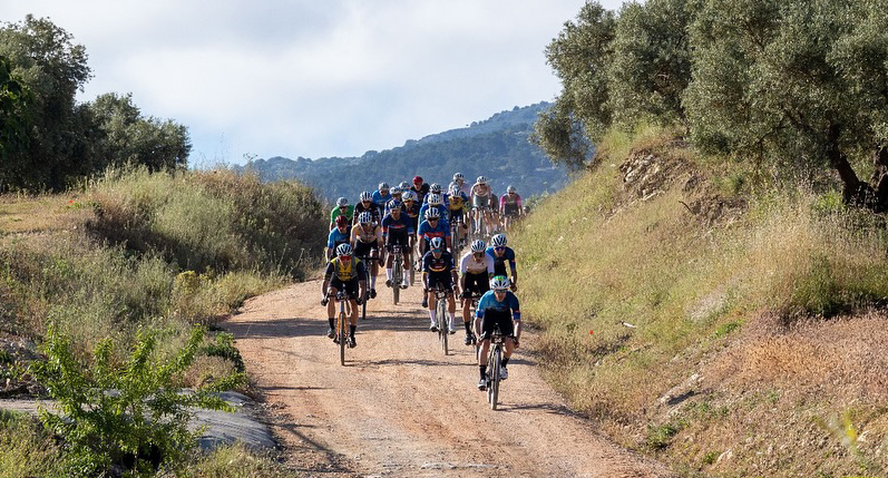 El Pelotón La Copa de España de Gravel celebra este sábado su 6ª cita con la Entre Sierras Gravel Race El Pelotón La Copa de España de Gravel celebra este sábado su 6ª cita con la Entre Sierras Gravel Race