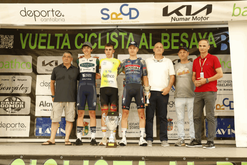Pódium Vuelta al Besaya 2026 Benjamín Noval