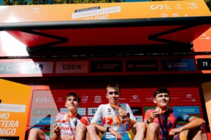 Podio junior masculino en #CESabiñanigo26 con Noval, Gimeno y Muñoz (Foto: RFEC)