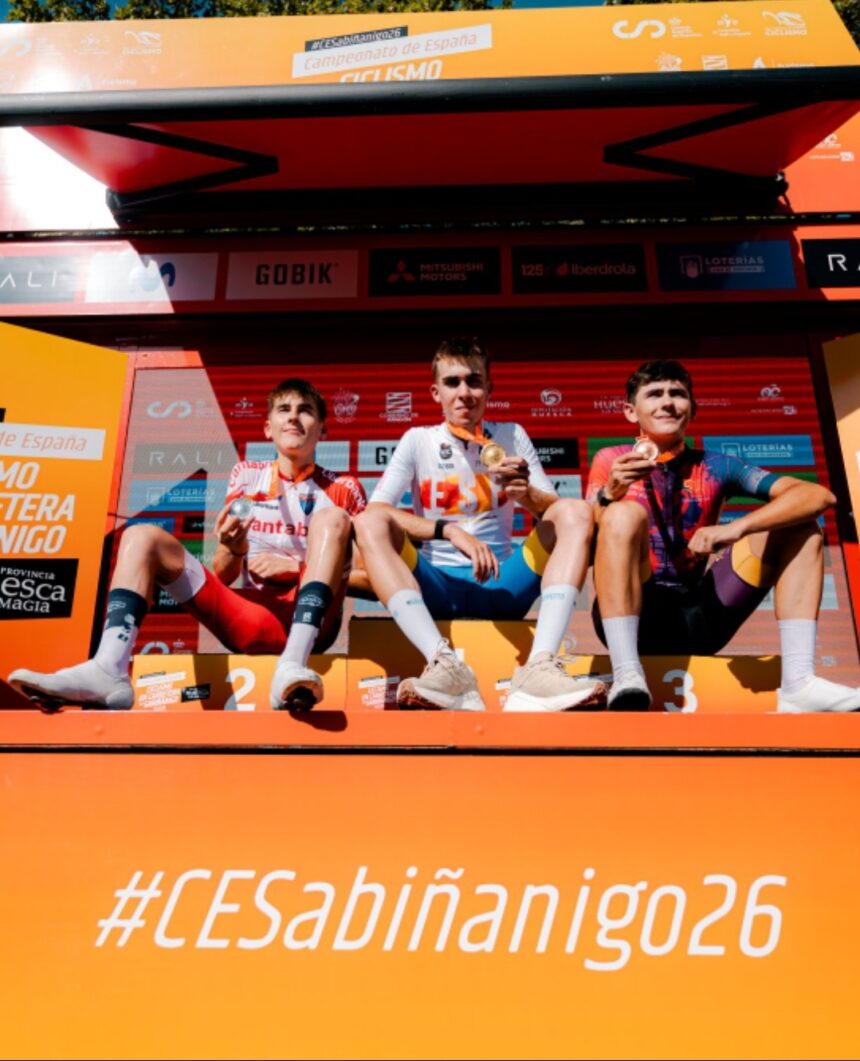 Podio junior masculino en #CESabiñanigo26 con Noval, Gimeno y Muñoz (Foto: RFEC)