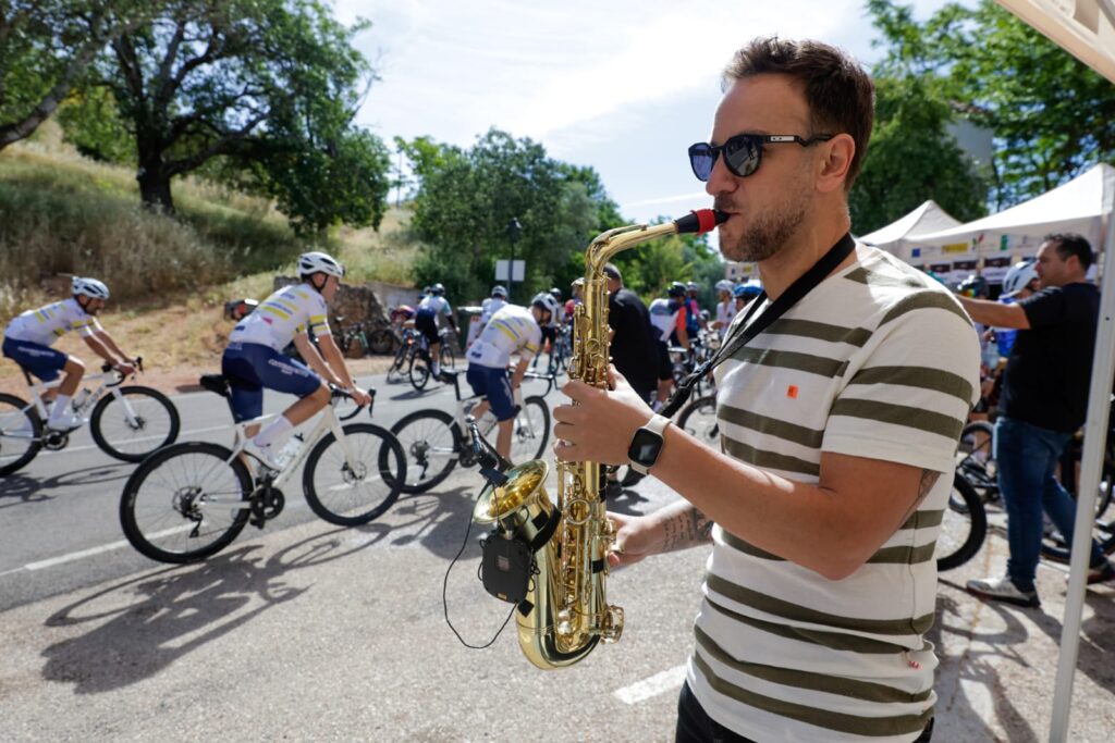 El Pelotón Fran Rus y Mónica Belda brillan entre los 2200 participantes de la Gran Fondo Sierra de Albacete El Pelotón Fran Rus y Mónica Belda brillan entre los 2200 participantes de la Gran Fondo Sierra de Albacete