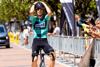 El Pelotón Emilio García se exhibe con el Equipo Finisher en Beasain
