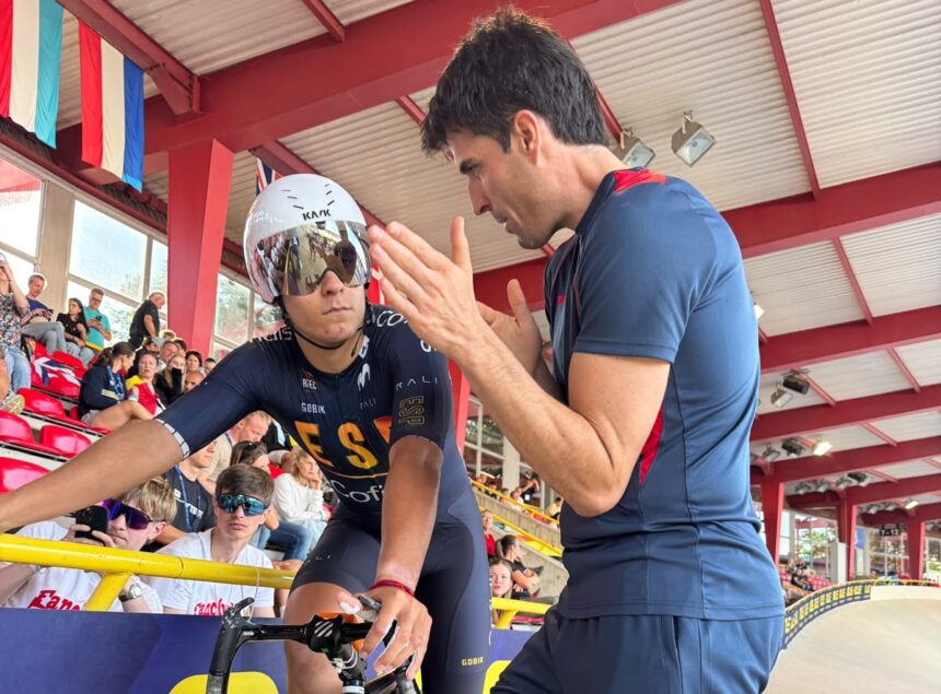 El Pelotón Vicent Andrés se sobrepone a dos caídas en la eliminación para conquistar el bronce Europeo