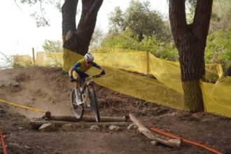 El Pelotón Benjamín Noval y Hugo Franco se proclaman campeones de España de XCO en las categorías júnior y sub23